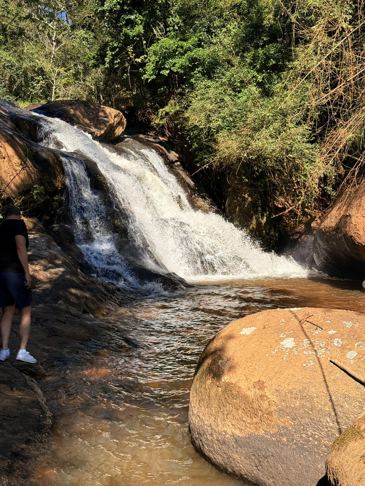 Cachoeira da propriedade na Trilha das Cachoeiras